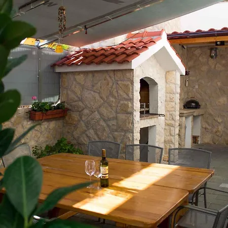 Okrug Gornji 3 Appartamento Traù